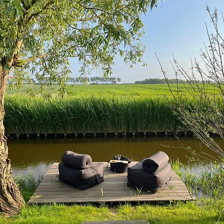 Iris'T; Dijkhuisje In De Polders Van Groede. Villa Luaran gambar